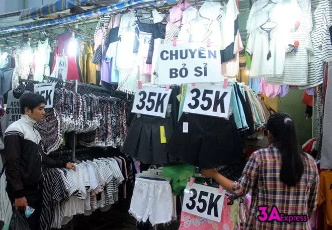 chợ quần áo Việt Nam